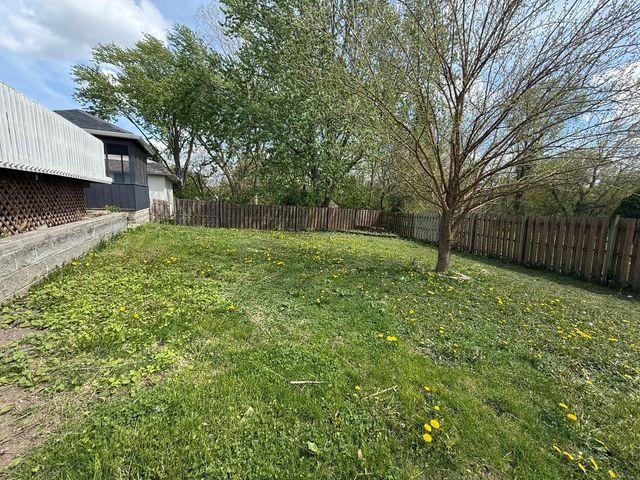 3307 Fountainbleau Drive, Hazel Crest, IL 60429