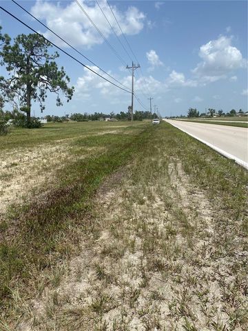 543 DIPLOMAT PARKWAY W, Cape Coral, FL 33993