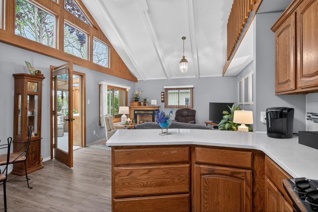 571 Acorn Trail, Horton, MI 49246