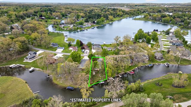 571 Acorn Trail, Horton, MI 49246