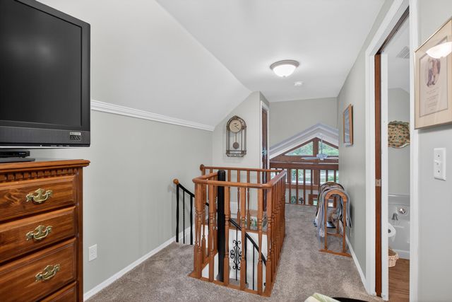 571 Acorn Trail, Horton, MI 49246