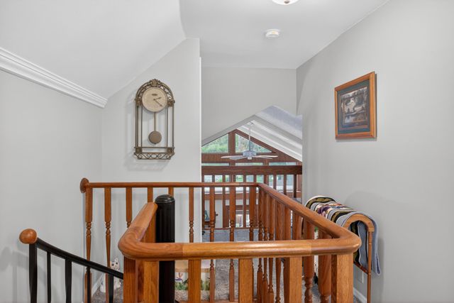 571 Acorn Trail, Horton, MI 49246