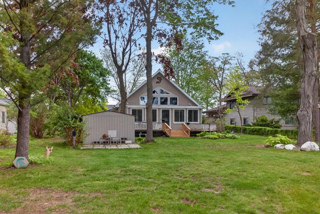 571 Acorn Trail, Horton, MI 49246