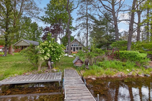 571 Acorn Trail, Horton, MI 49246