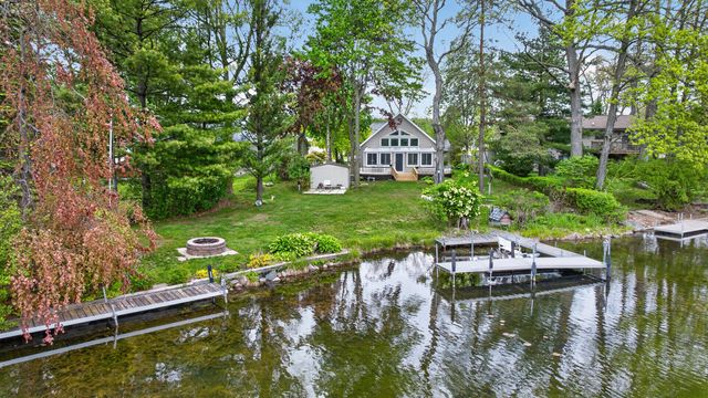 571 Acorn Trail, Horton, MI 49246