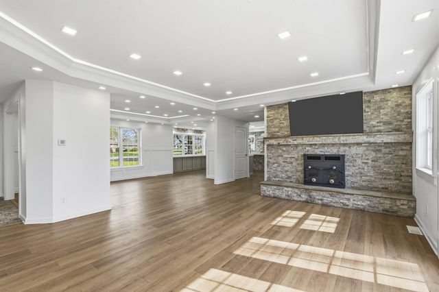 6308 S Glenridge Drive, Springfield, MO 65804