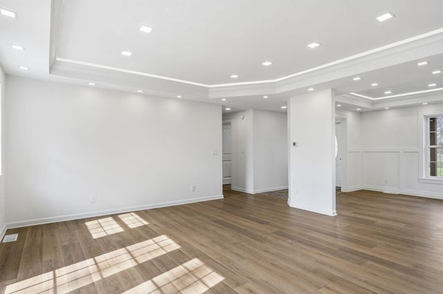 6308 S Glenridge Drive, Springfield, MO 65804