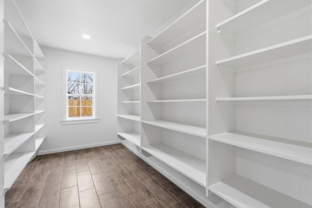 6308 S Glenridge Drive, Springfield, MO 65804