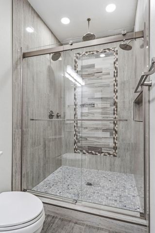 6308 S Glenridge Drive, Springfield, MO 65804