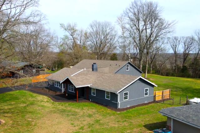 6308 S Glenridge Drive, Springfield, MO 65804