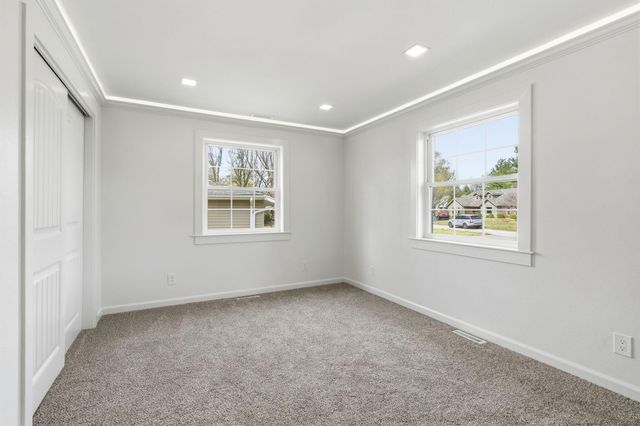 6308 S Glenridge Drive, Springfield, MO 65804