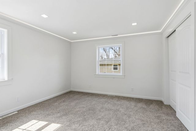 6308 S Glenridge Drive, Springfield, MO 65804