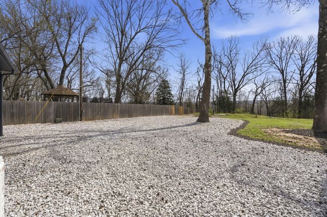 6308 S Glenridge Drive, Springfield, MO 65804