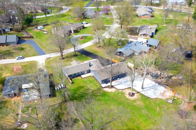 6308 S Glenridge Drive, Springfield, MO 65804