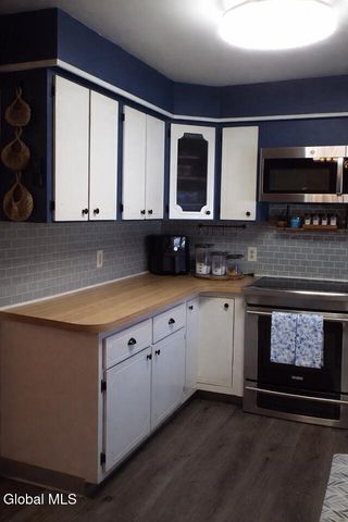 47 McClellan Avenue, Amsterdam, NY 12010