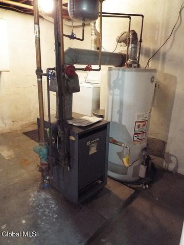 47 McClellan Avenue, Amsterdam, NY 12010