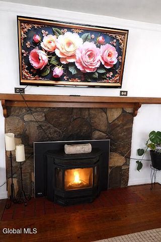 47 McClellan Avenue, Amsterdam, NY 12010