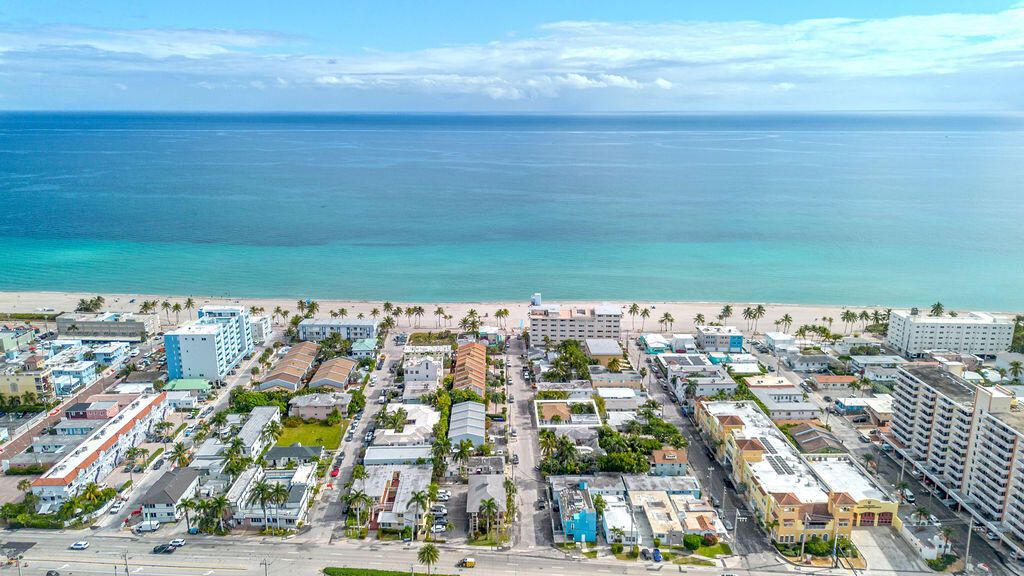 334 Oregon Street, Hollywood, FL 33019