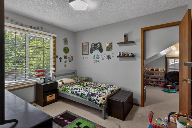 2508 Nutmeg, Manhattan, KS 66502