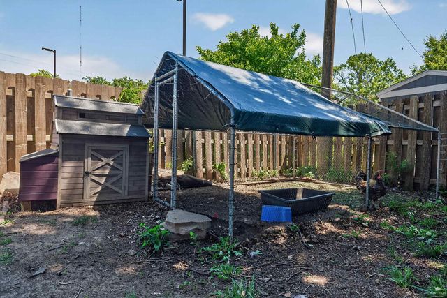 2508 Nutmeg, Manhattan, KS 66502