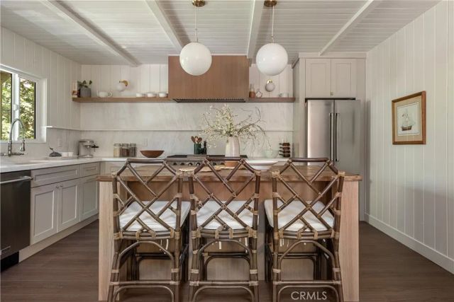 191 John Muir, Lake Arrowhead, CA 92352