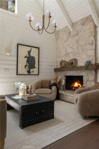 191 John Muir, Lake Arrowhead, CA 92352