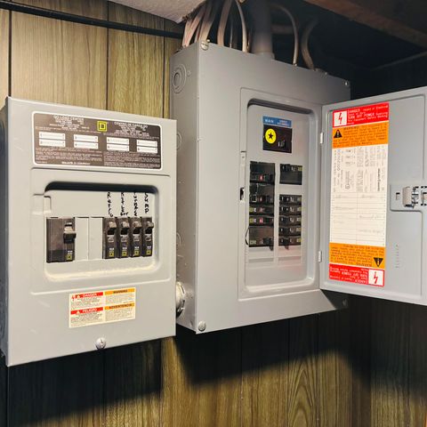 1144 W Hampton Road, Essexville, MI 48732