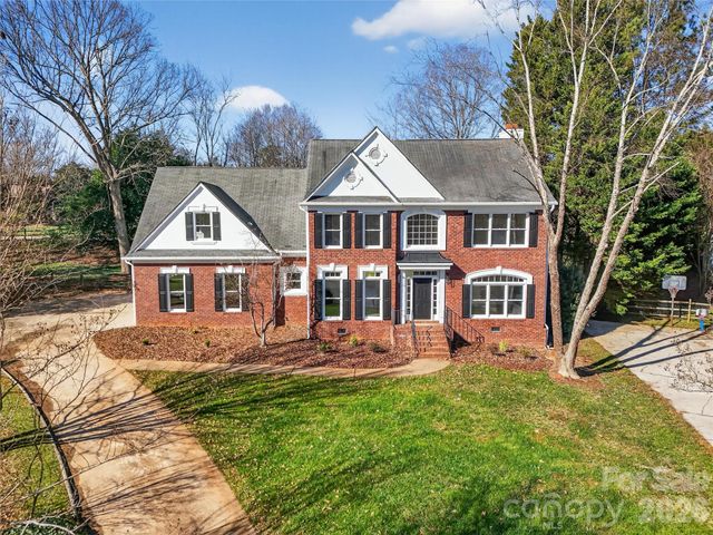 8905 Pennyhill Drive, Huntersville, NC 28078