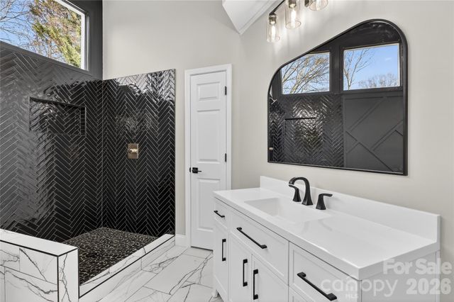 8905 Pennyhill Drive, Huntersville, NC 28078