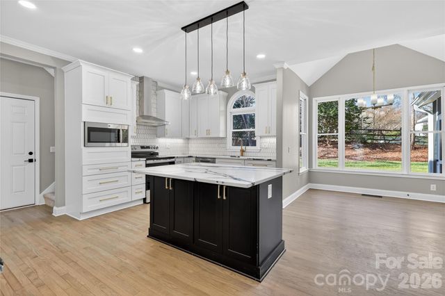 8905 Pennyhill Drive, Huntersville, NC 28078