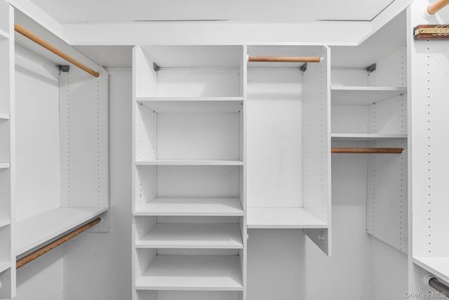 4 Franklin Place, Washingtonville, NY 10992