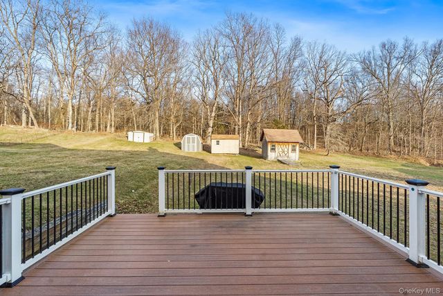 4 Franklin Place, Washingtonville, NY 10992