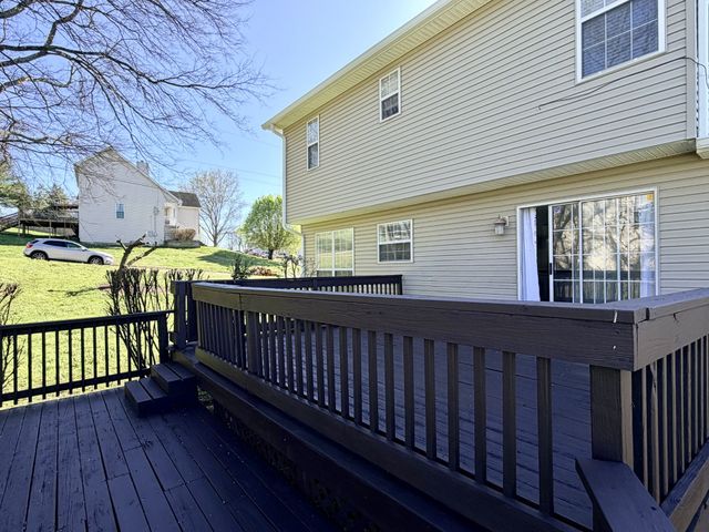 113 Waters Edge Ln, Hendersonville, TN 37075