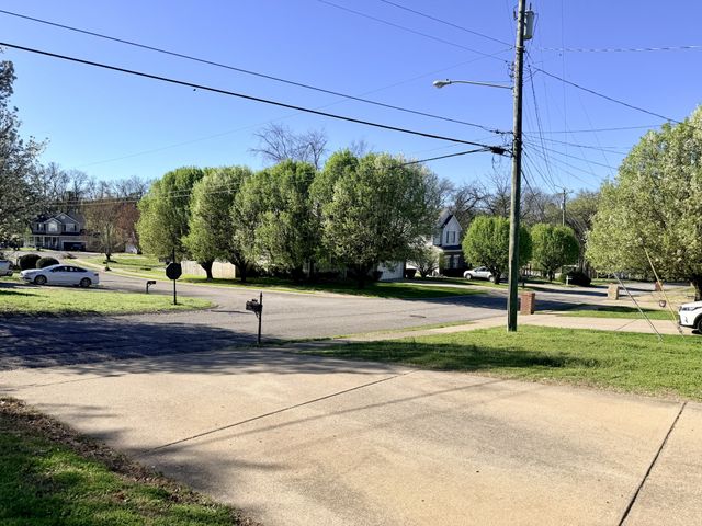 113 Waters Edge Ln, Hendersonville, TN 37075