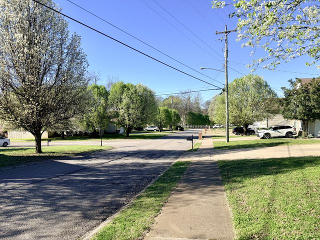 113 Waters Edge Ln, Hendersonville, TN 37075