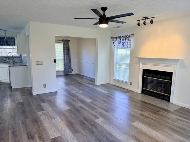 113 Waters Edge Ln, Hendersonville, TN 37075