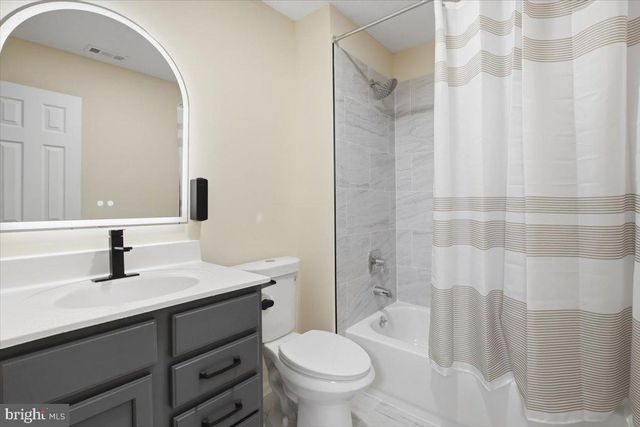 242 CEDAR RIDGE DR, Ruther Glen, VA 22546