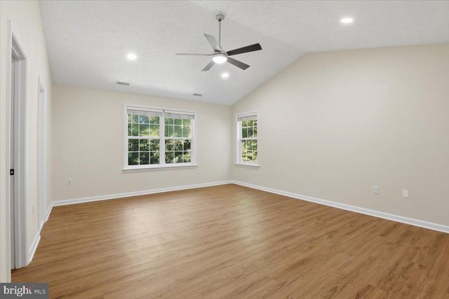 242 CEDAR RIDGE DR, Ruther Glen, VA 22546