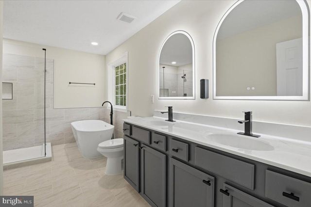 242 CEDAR RIDGE DR, Ruther Glen, VA 22546