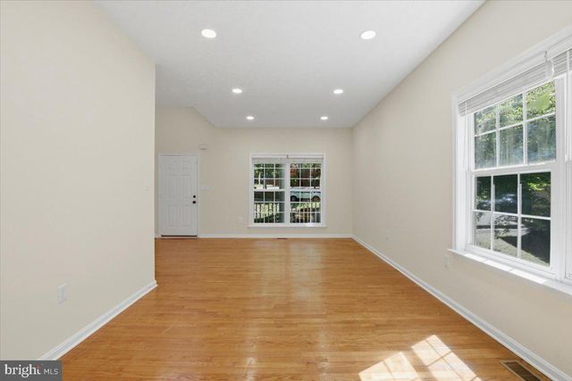 242 CEDAR RIDGE DR, Ruther Glen, VA 22546