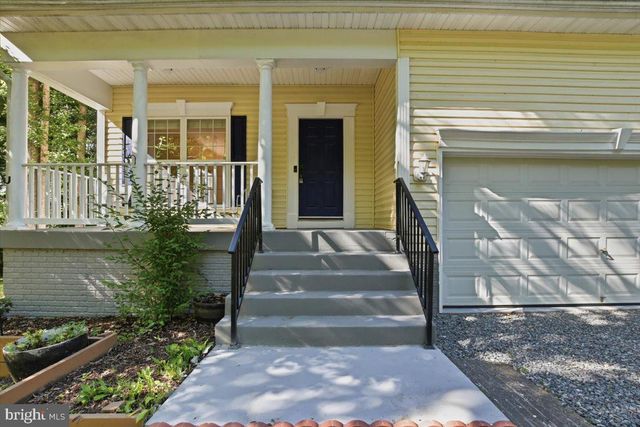 242 CEDAR RIDGE DR, Ruther Glen, VA 22546
