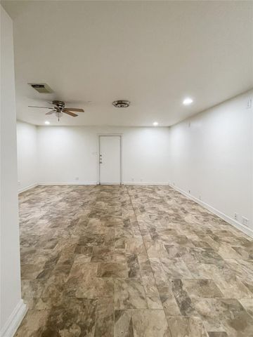 1241 Chevy Chase Street, Angleton, TX 77515