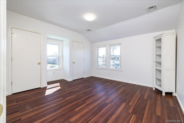 31 N Lewis Place, Rockville Centre, NY 11570