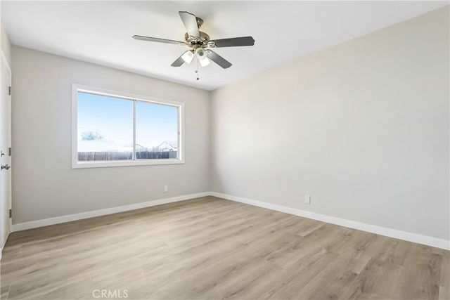 38520 12th E, Palmdale, CA 93550