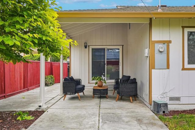 774 San Lucas Avenue, Mountain View, CA 94043