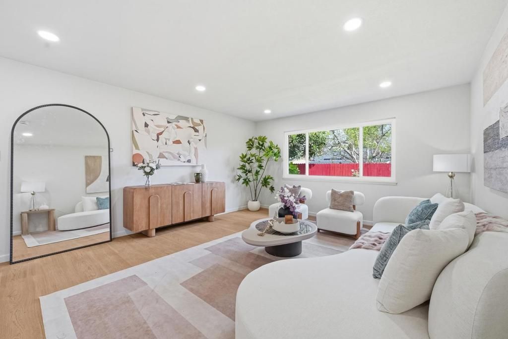 Image 4 of property listing at 774 San Lucas Avenue, Mountain View, CA 94043