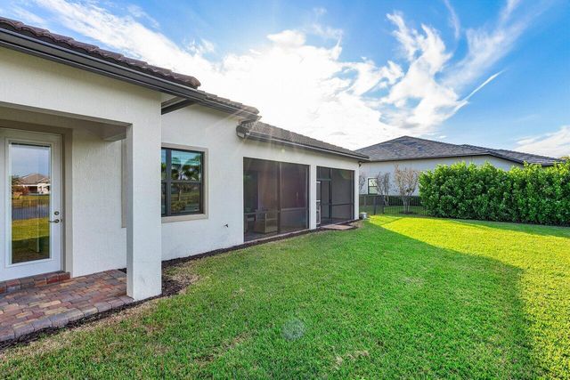 11533 Jeannine Street, Palm Beach Gardens, FL 33412