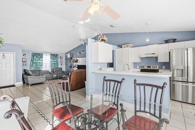 844 SW Jaslo Ave, Port St Lucie, FL 34953