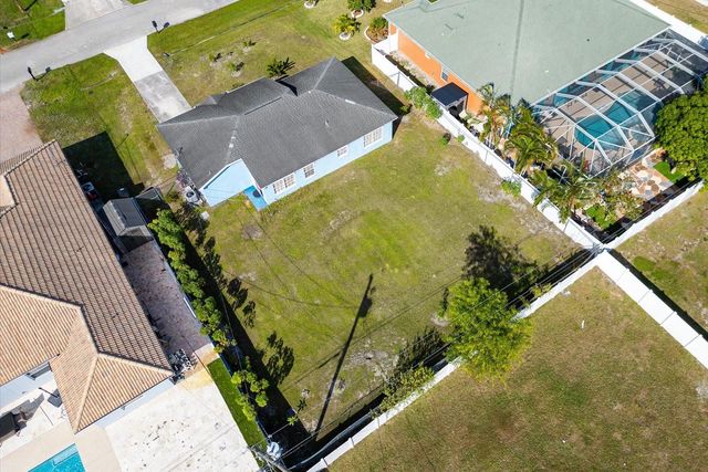 844 SW Jaslo Ave, Port St Lucie, FL 34953