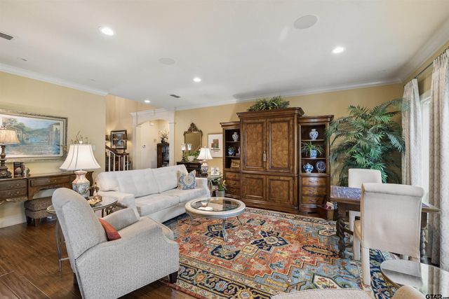 1225 Pine Street, Kilgore, TX 75662